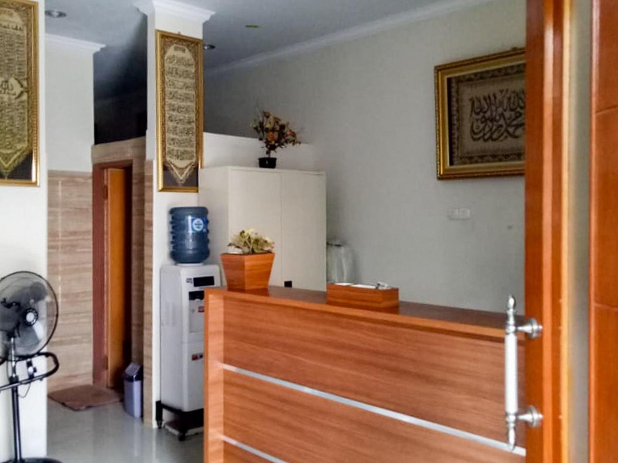 Hotel Al Iman Syariah 25 Mitra Reddoorz